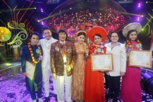 Chuông vàng vọng cổ 2018 là ai?